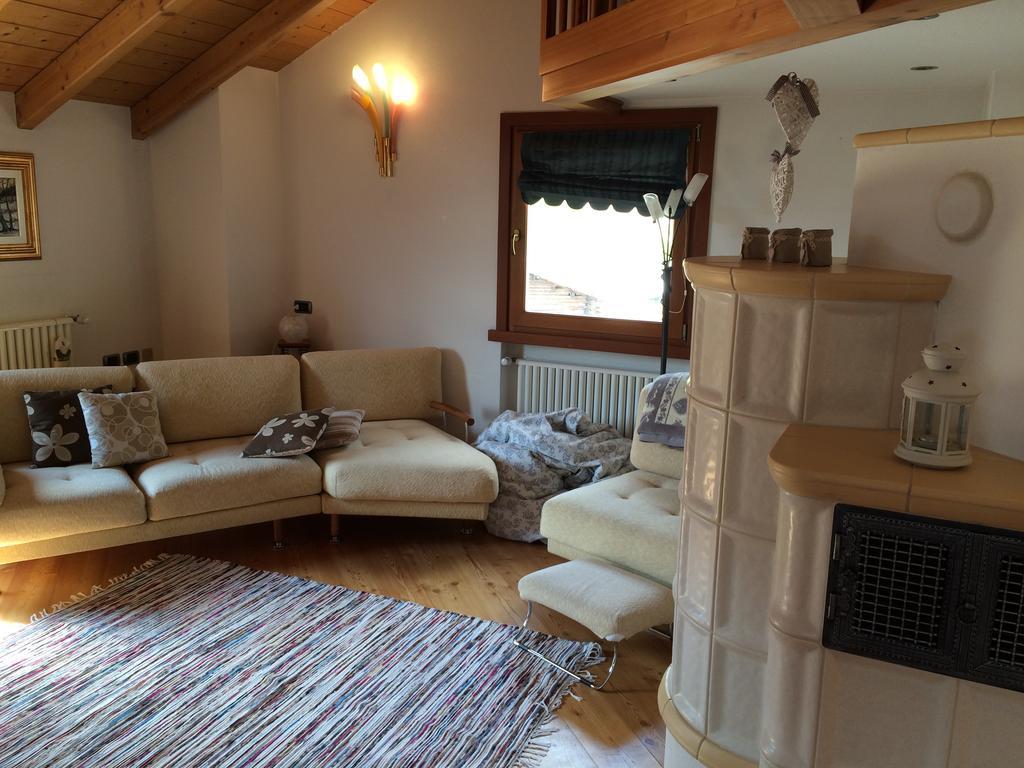 Ferienwohnung Casa Lucia Isolaccia Zimmer foto